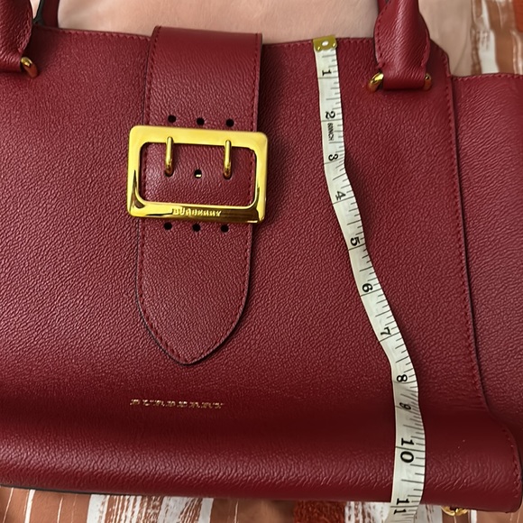 Authentic Burberry bag - Picture 7 of 8